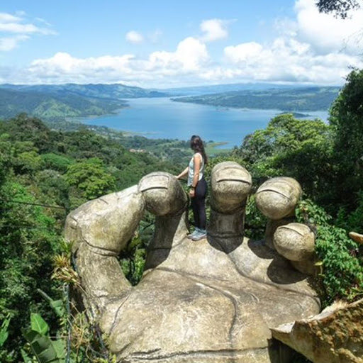 Excursión - La Mano del Arenal y Lago Arenal